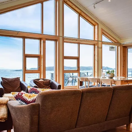 Beautiful In With House Sea View Holiday home