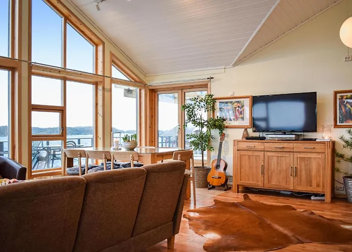 Feriehus In With Sauna Nedstrand